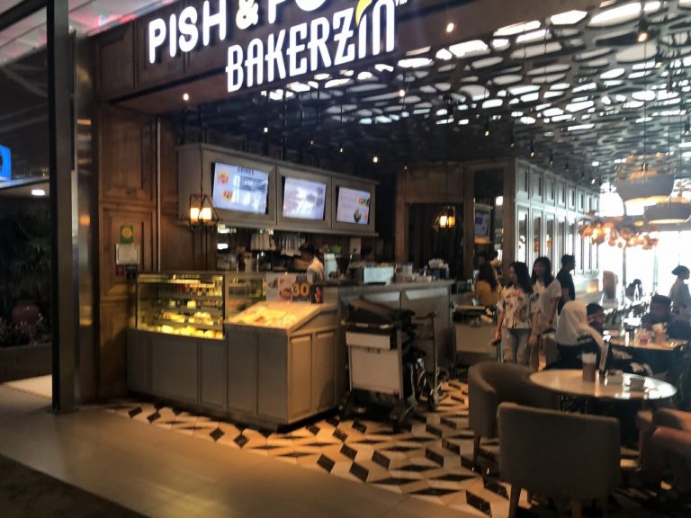 ジャカルタ・スカルノハッタ空港ターミナル３制限エリア外でビールを飲む方法