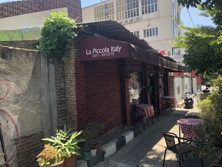 マカッサルのイタリア料理店！イタリア人シェフがタコ料理を創作！
