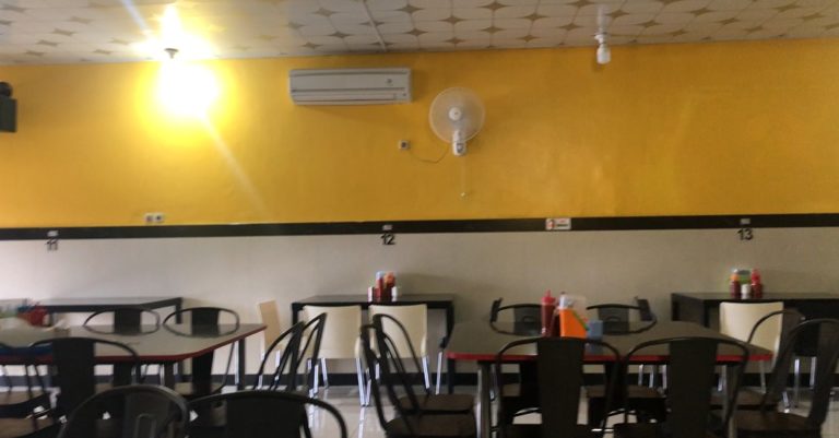 【インドネシア渡航】マカッサルの豚料理