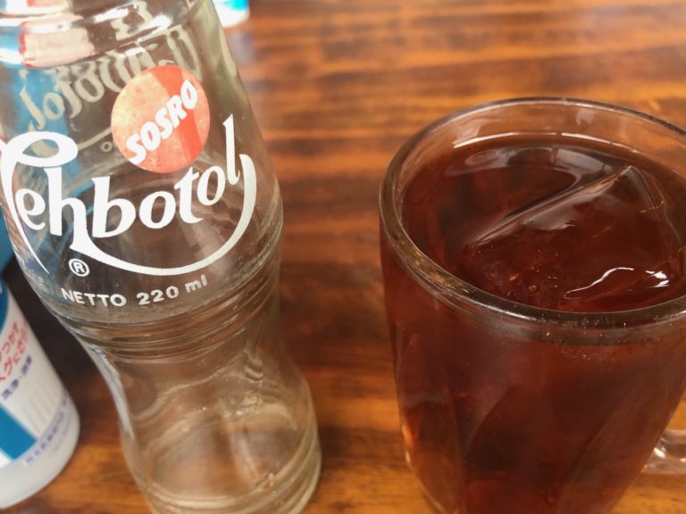 インドネシア 甘いお茶 ティーボトル 【Tehbotol (Sosro)】