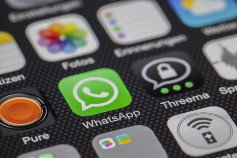 インドネシアのビジネスシーンで「Whatsapp」は最強！