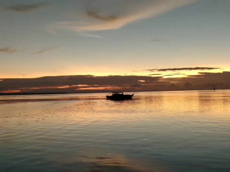 【インドネシア渡航】ワカトビ・ワンギワンギ島滞在記⑤フィナーレをかざる絶景夕陽と絶品漁師飯を堪能！