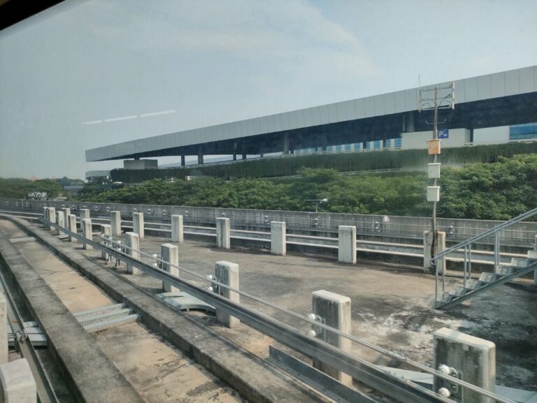 【インドネシア渡航】スカルノハッタ空港スカイトレイン利用は時間的余裕が必要！