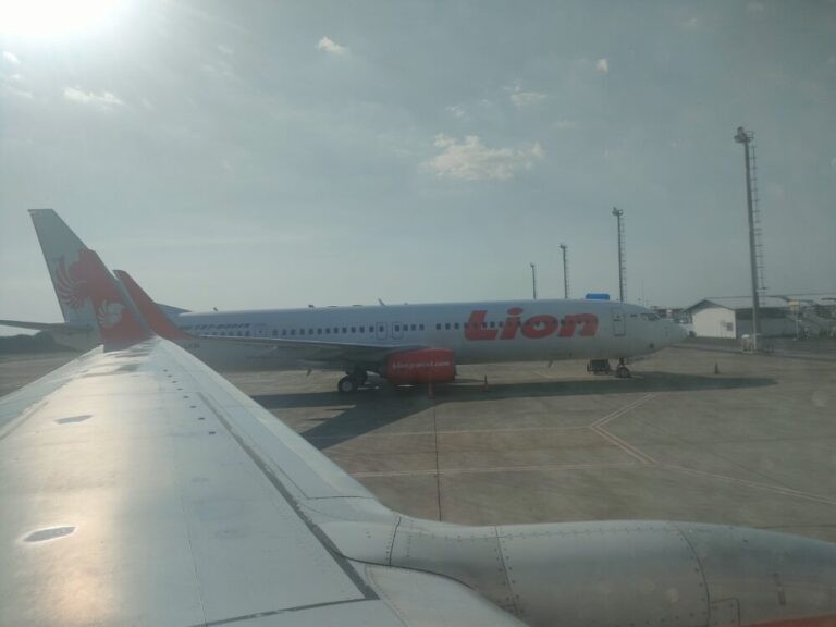 【インドネシア】中部ジャワ・スマラン、ジェパラ渡航!その８　スマラン空港で飛行機トラブル発生!