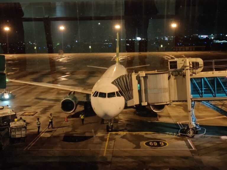 【インドネシア渡航】マカッサル移動!ジャカルタスカルノハッタ空港にて!