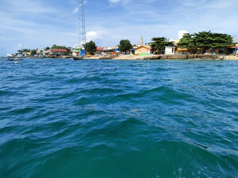 【インドネシア渡航】マカッサルの離島!バランチャディ島に行く