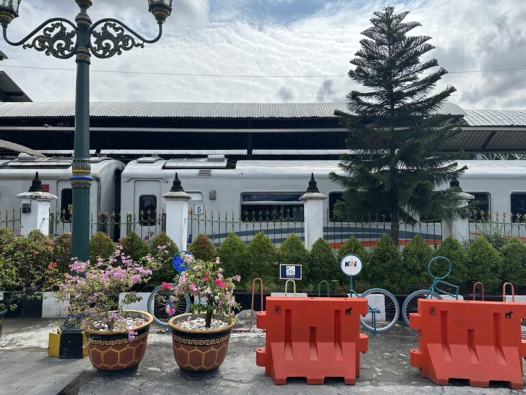 【伝統文化の古都を結ぶ】ジョグジャカルタからスラカルタへの鉄道旅行！