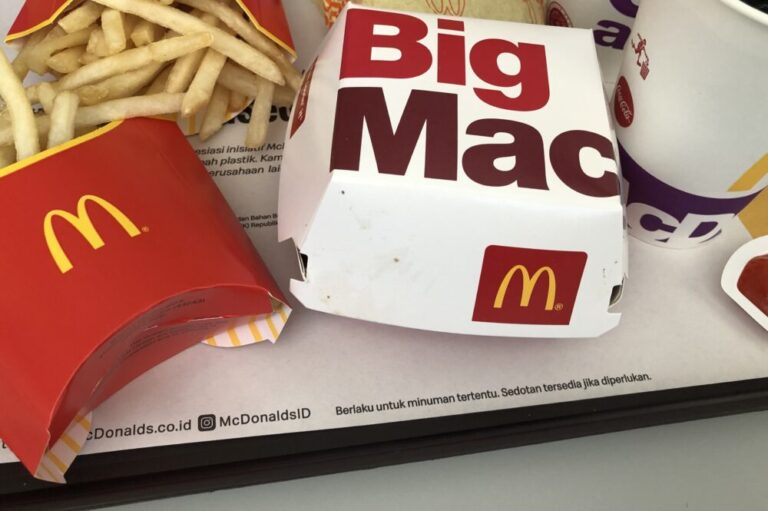【2024年1月最新】世界のビッグマック指数・ビッグマック価格ランキング！インドネシアは台湾と並ぶ低さで注目！