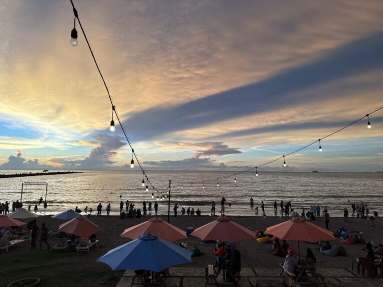 マカッサルの絶景夕日スポット、パンタイ・インダ・ボソワへようこそ！