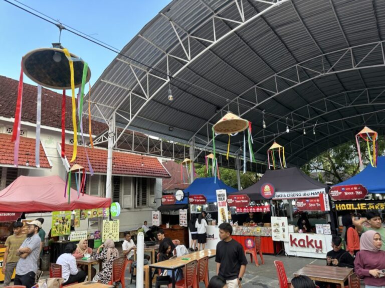 インドネシア・マカッサルのラマダン・バザールに潜入！タクジル狩りとは