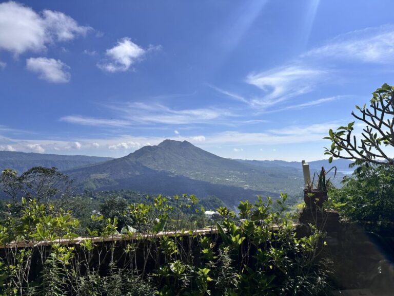 キンタマーニ高原の絶景と至福の朝食