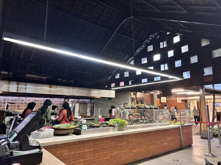 バンドンの隠れた名店！スンダ料理のAlas Daun Restaurantの魅力