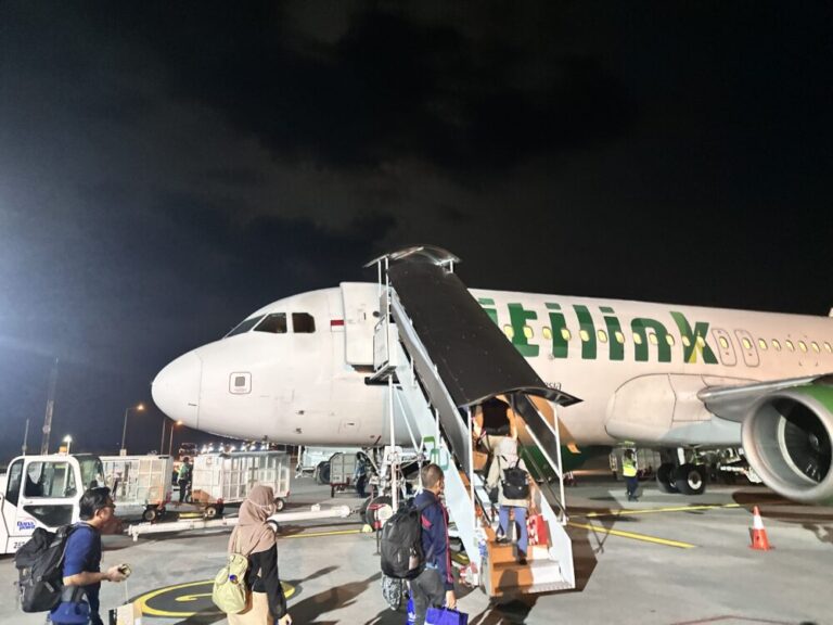 スラバヤからマカッサルへ！旧ANAのエアバスA320のシティリンクでのフライト