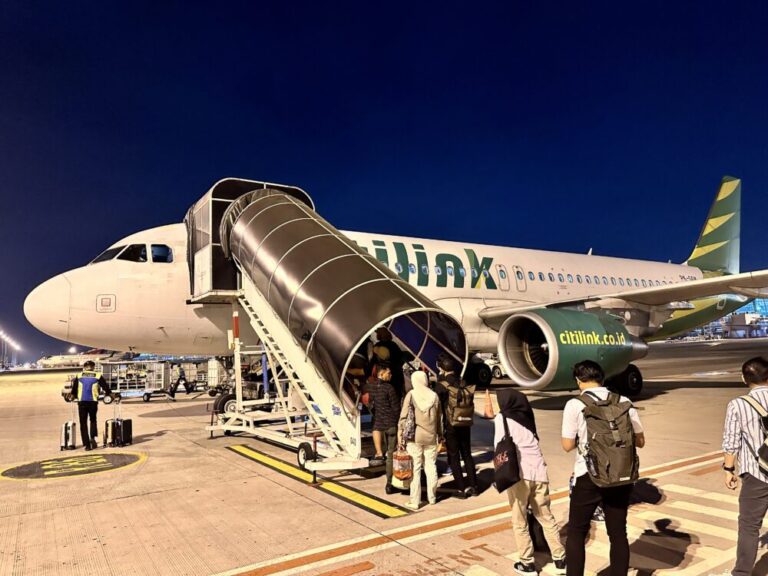 ハリム駅からスカルノハッタ空港へ！GRABタクシーでスムーズに移動