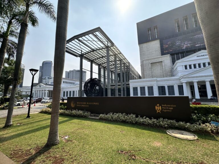 火災後復活したインドネシア国立博物館で文化と歴史を深く学ぶ