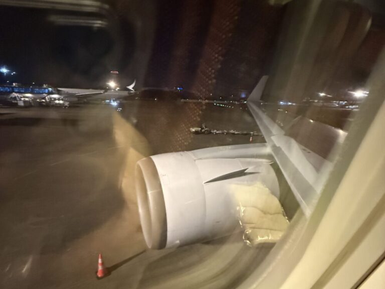 退役間近のB767の夜行便JL726でジャカルタから日本へ！真冬の成田へ飛ぶ旅