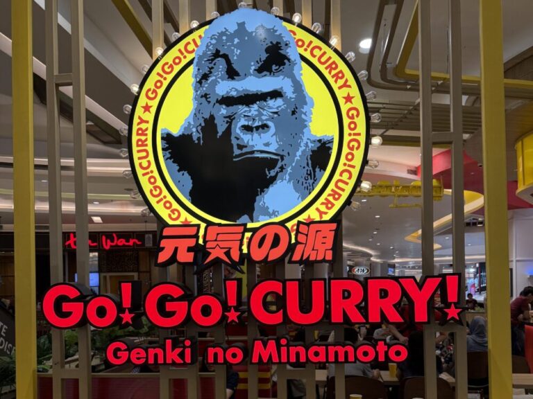 スラウェシ島に初上陸！ マカッサルで味わうゴーゴーカレーのチキンカツカレー