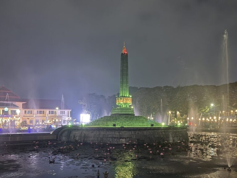 【ブロモ山サンライズツアー前夜】マランに到着、そして深夜0時の出発へ