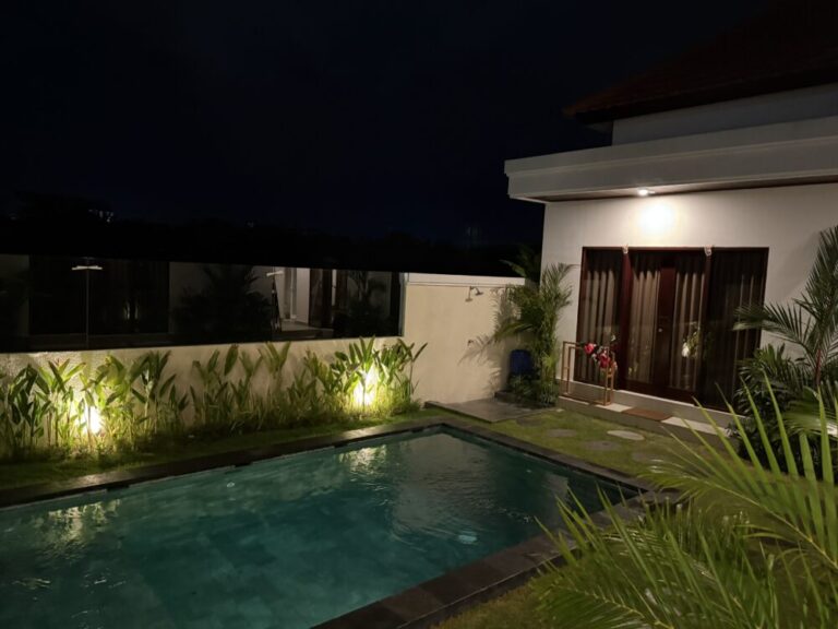 【北クタの新築ヴィラ滞在】プール＆田んぼビューの贅沢空間で家族と1泊ゆったりステイ