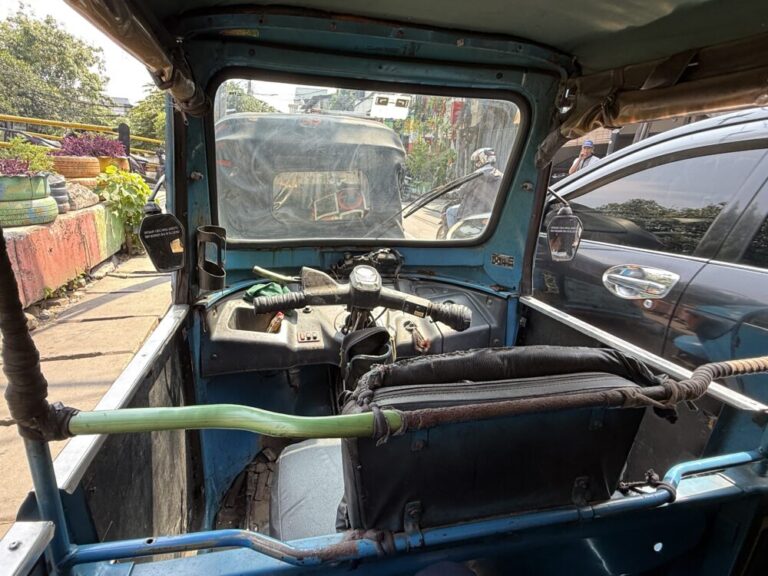 タクシーじゃもったいない！鉄道とバジャイで楽しむ“移動が旅になる”ジャカルタ