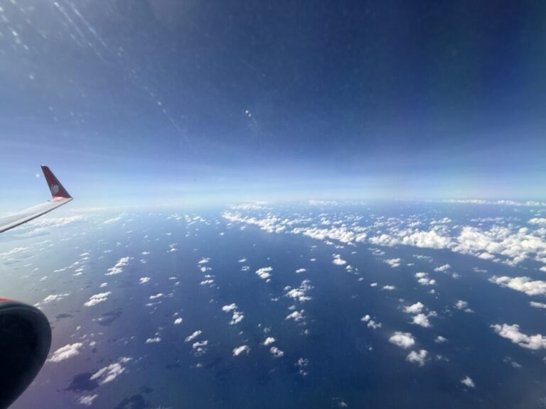 ライオンエアJT741搭乗記！マカッサルからバリへ快晴の空と絶景フライト