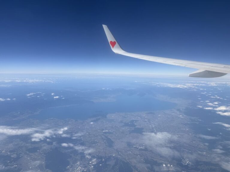 【スカイマーク搭乗記】福岡空港から茨城空港へ ― 青空に包まれた快適なフライトで帰路へ