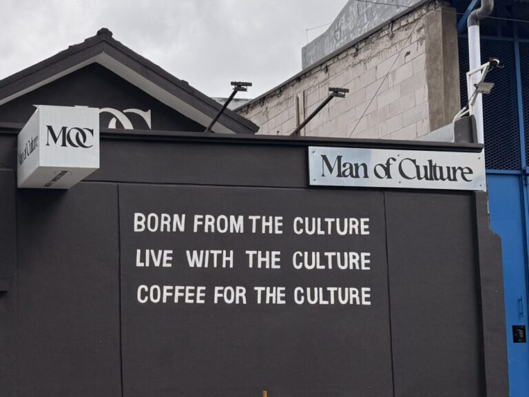 【マカッサルカフェMan of Culture】スローな時間を味わう至福のカフェ体験