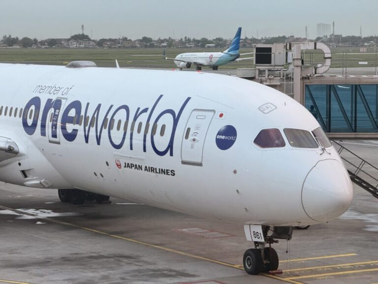 帰国は一気に特別に！ JAL720ビジネスクラス「1A」で一気に気分が上がった朝